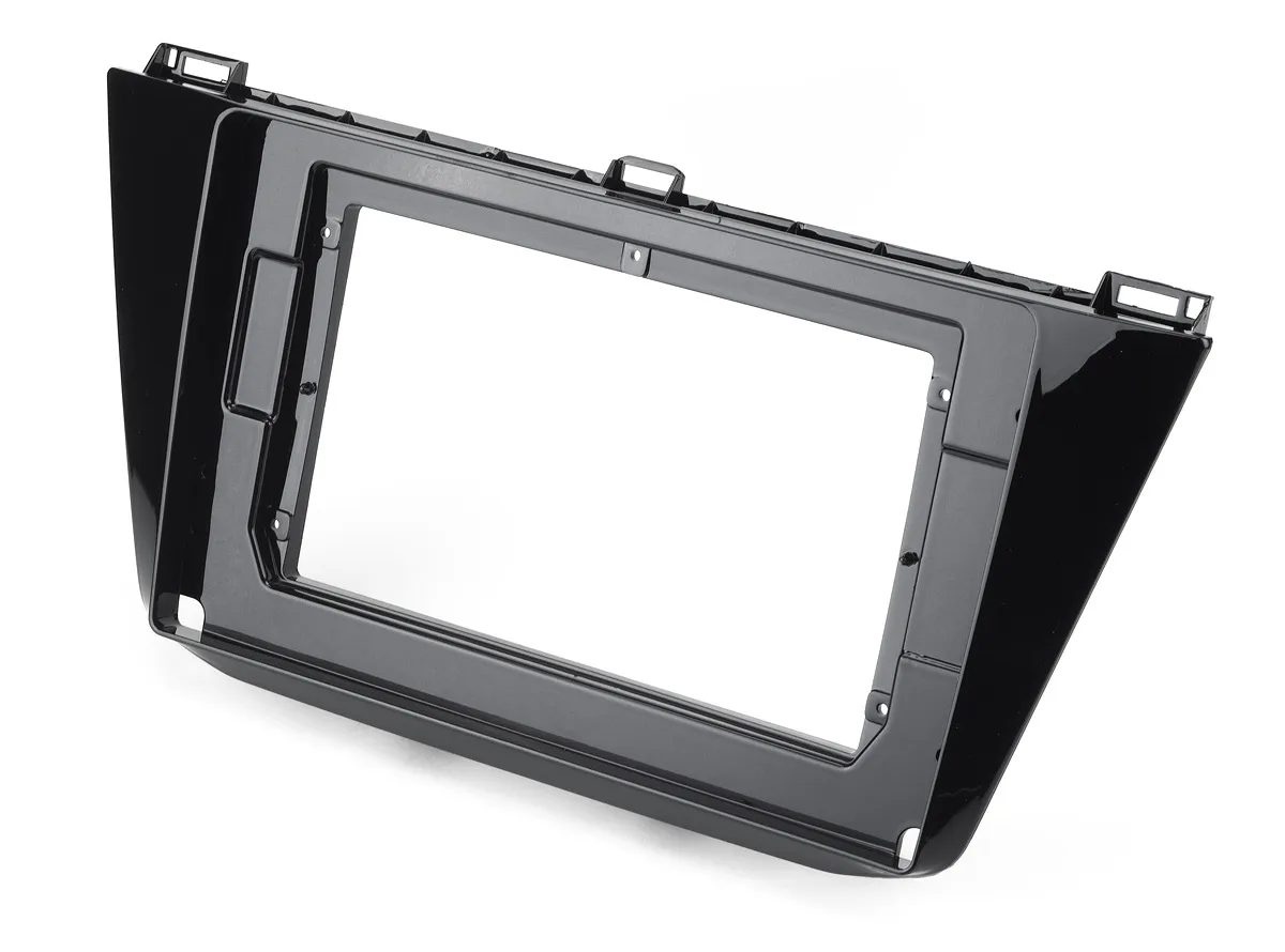 Рамка переходная RVW-FC586 UMS VW Tiguan 2016+, 10"