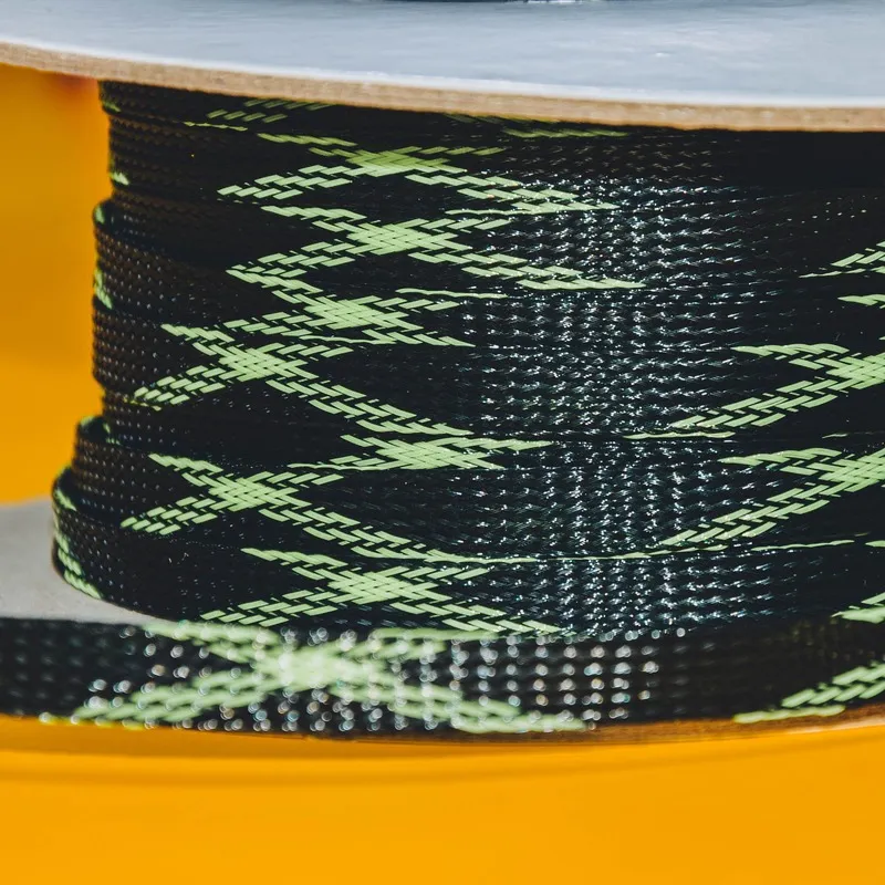 Защитная кабельная оплетка Global Audio PCB-12BG черно-зеленая (1б-50м) (1м)